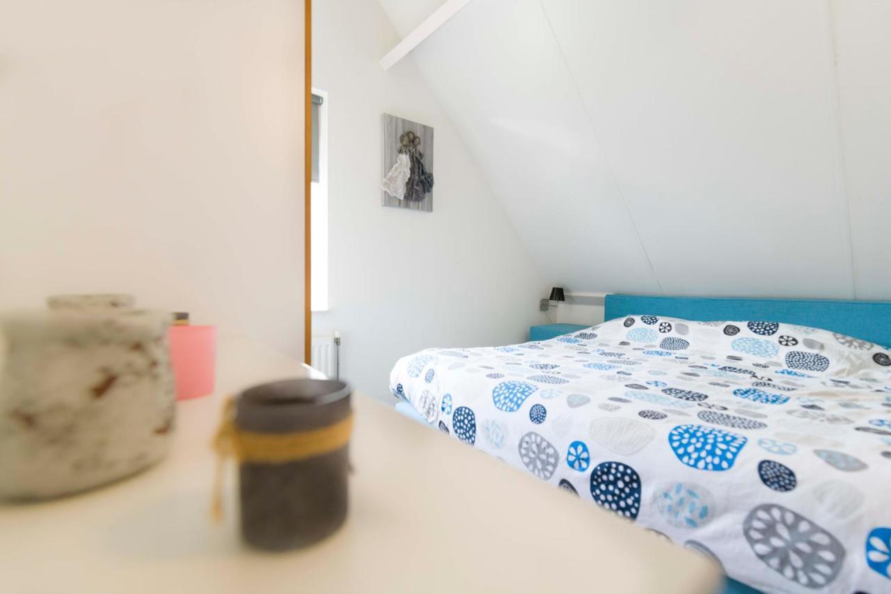 Vakantiehuis Op Villapark Oesterbaai Aan Zee , Met Speeltuin Grenzend Aan De Tuin Wemeldinge Kültér fotó