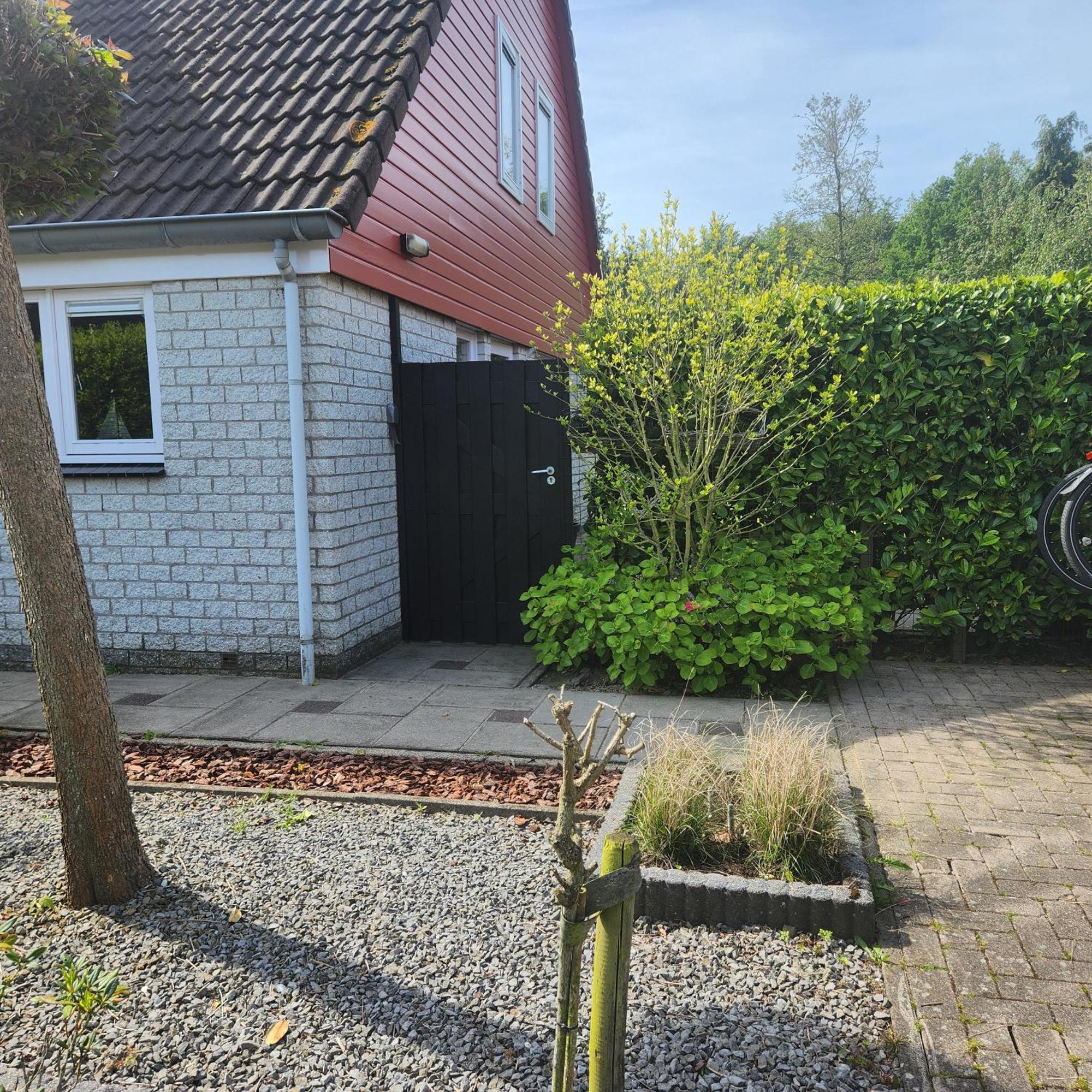 Vakantiehuis Op Villapark Oesterbaai Aan Zee , Met Speeltuin Grenzend Aan De Tuin Wemeldinge Kültér fotó